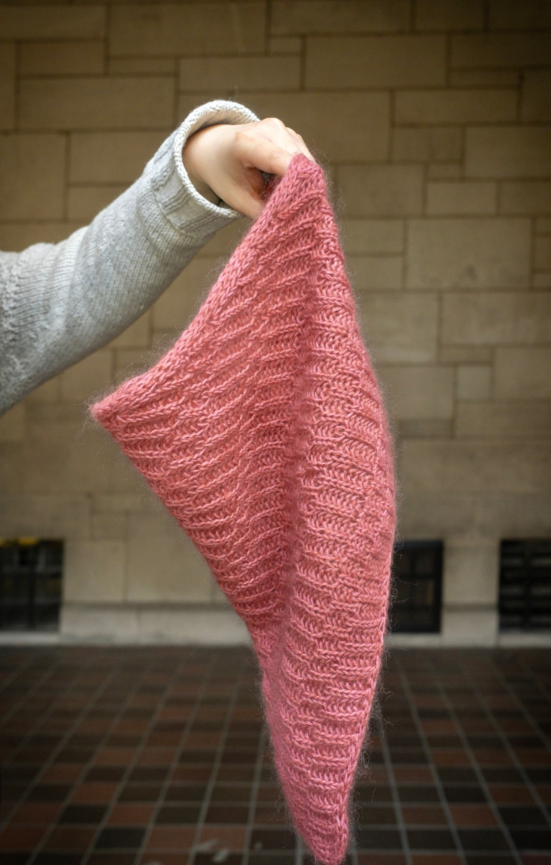 Tutorial: Seaming the Brioche Bias Cowl